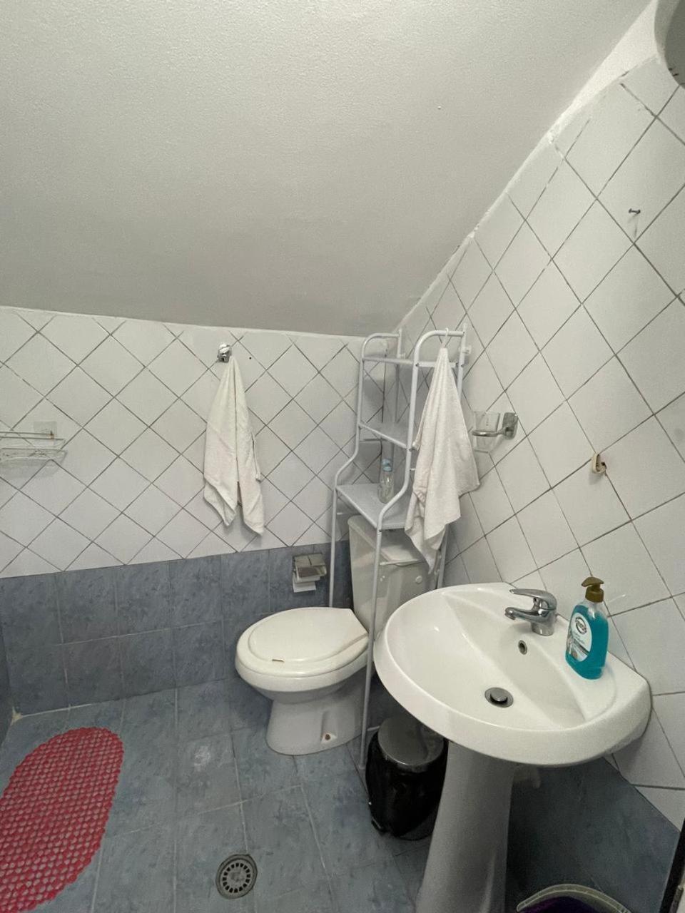 Xarba Hostel Gjirokastra