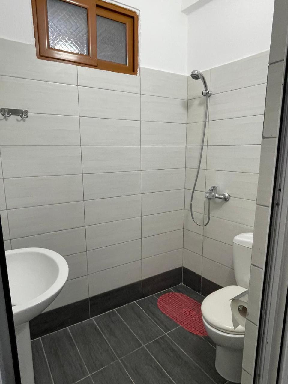 Xarba Hostel Gjirokastra