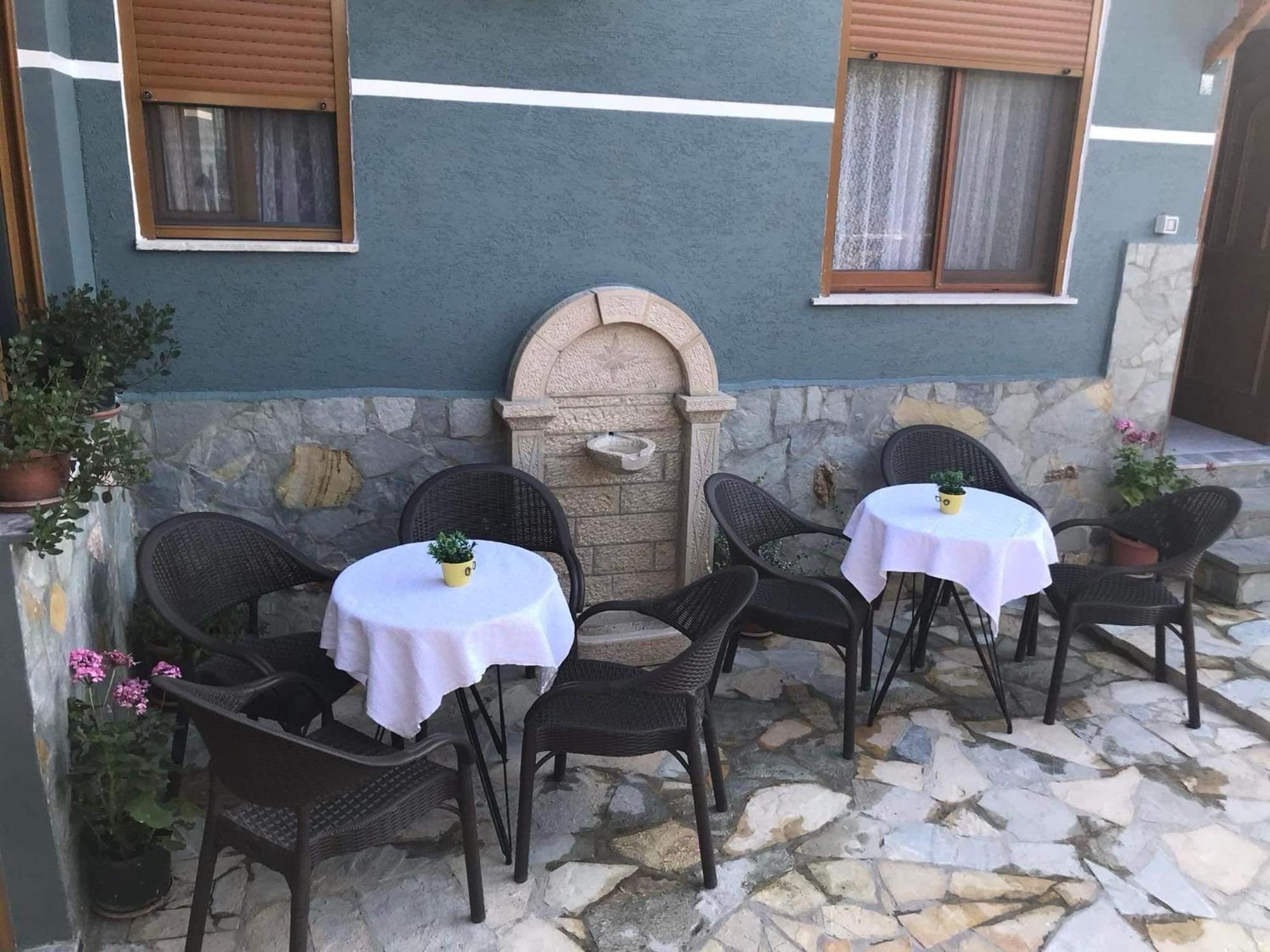 Xarba Hostel *